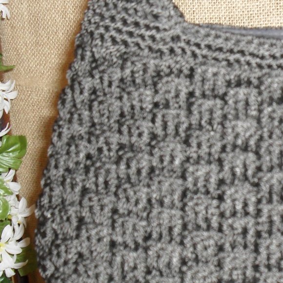 the SAK Classic Tapered Satchel - Picture 4 of 10